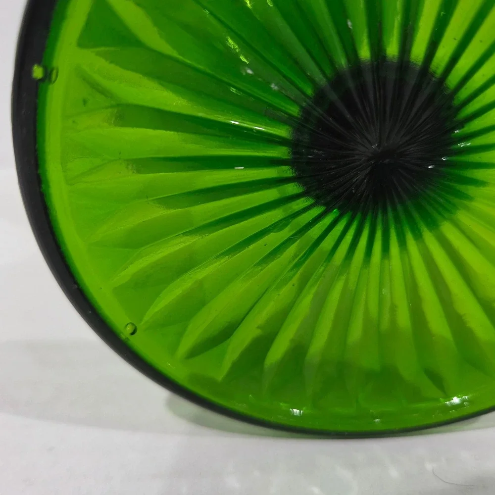 N/A vintage green